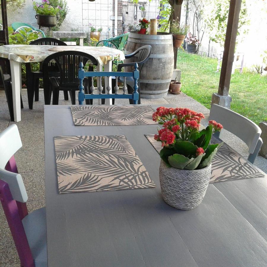 Le Coq En Pate Bed and Breakfast Romilly-sur-Seine Eksteriør billede