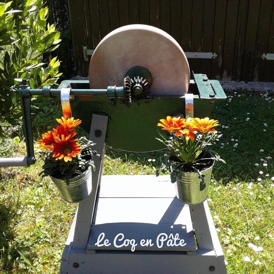 Le Coq En Pate Bed and Breakfast Romilly-sur-Seine Eksteriør billede